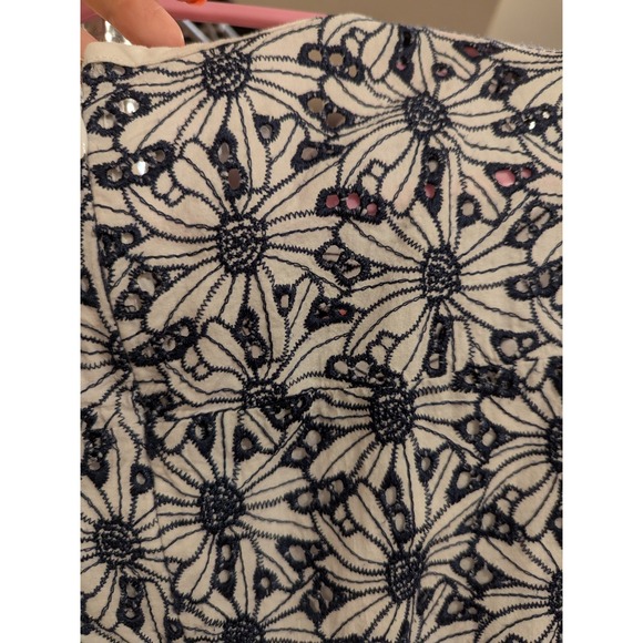 MICHAEL KORS White Navy Embroidered Eyelet Peplum Shirt Top - Womens Size 6 - Picture 16 of 16
